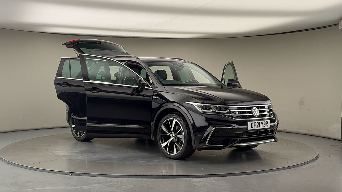 More views of Volkswagen Tiguan