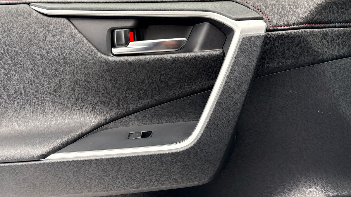 Toyota RAV4 Image 19