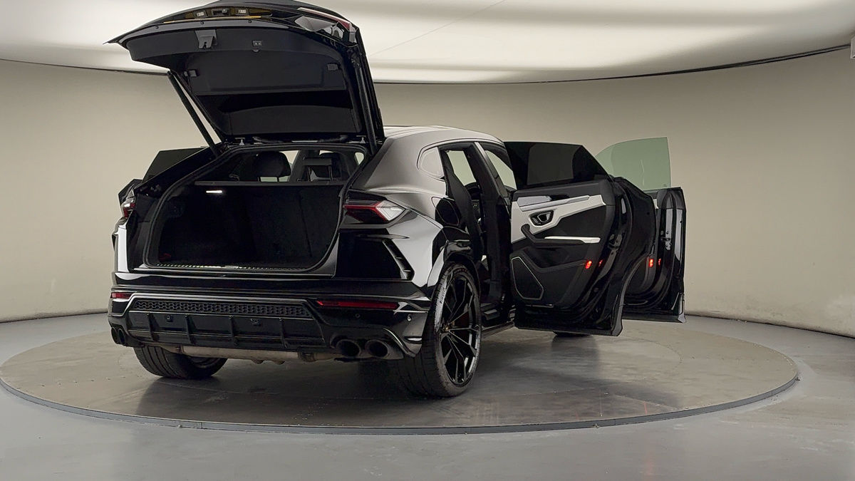More views of Lamborghini Urus
