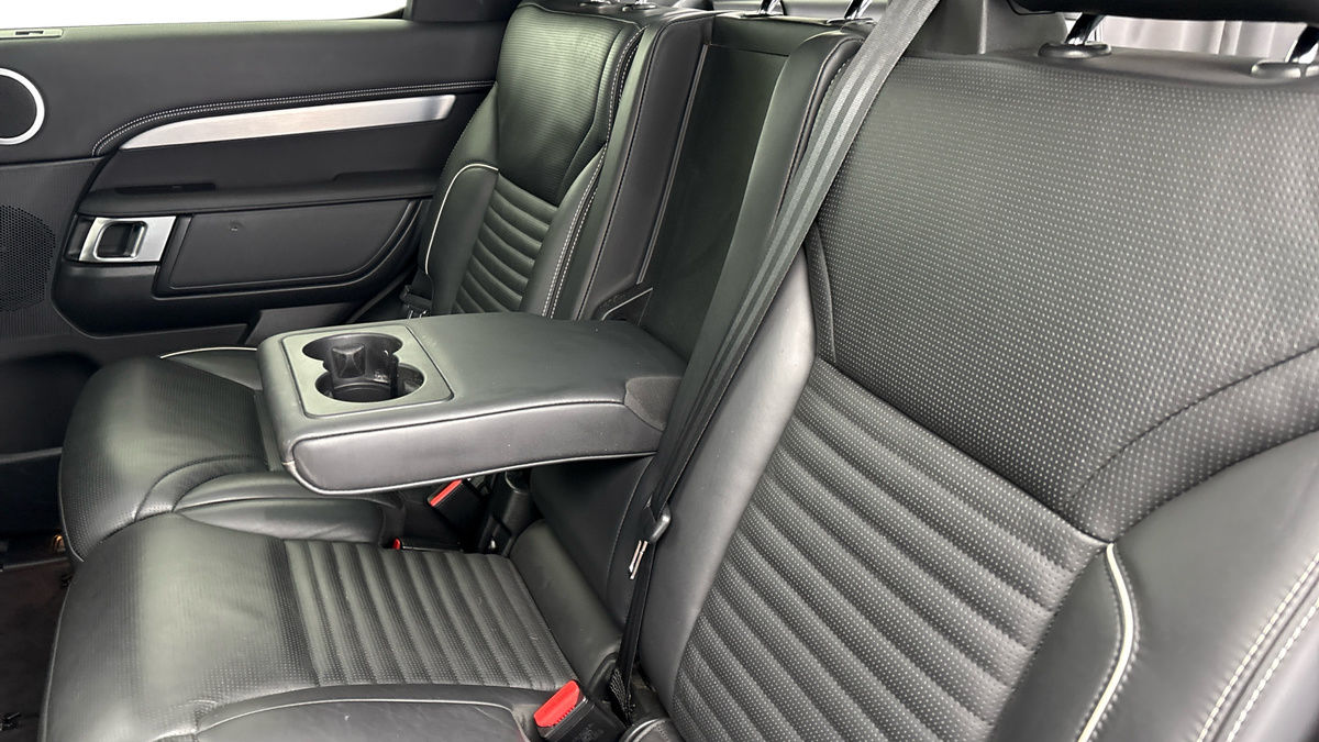 Land Rover Discovery Image 9