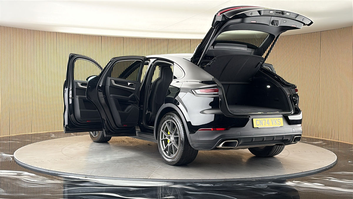 Porsche Cayenne Image 23