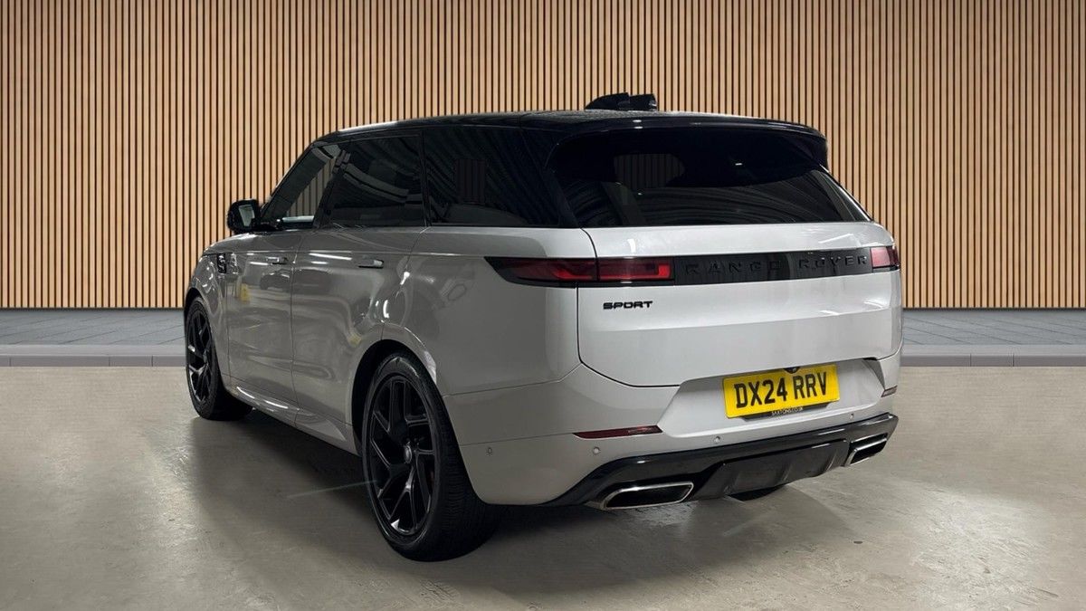 Land Rover Range Rover Sport Image 2