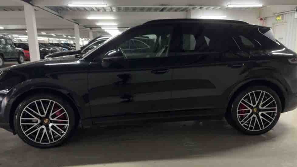 More views of Porsche Cayenne