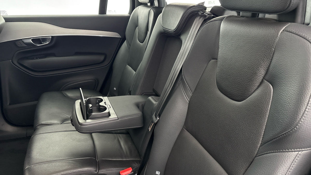 Volvo XC90 Image 9