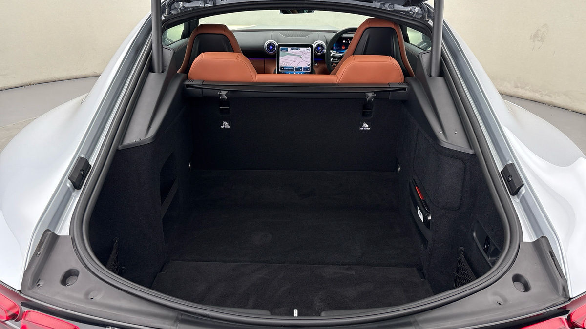 Mercedes-Benz AMG GT Image 11