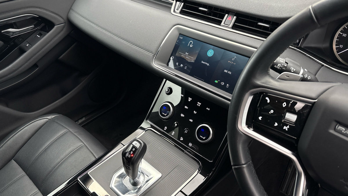 Land Rover Range Rover Evoque Image 18