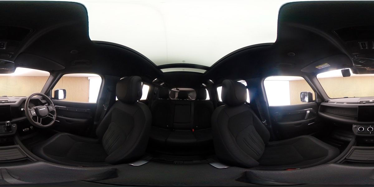 More views of Land Rover Defender 110