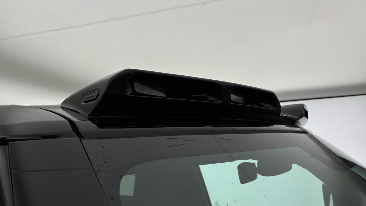 Land Rover Defender 90 Urban Image 29