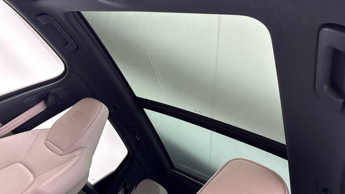 Porsche Cayenne Image 6