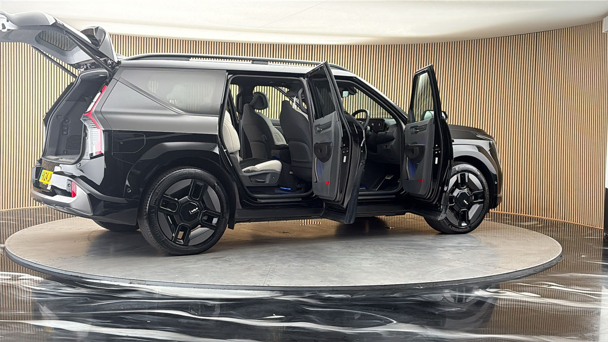 More views of Kia EV9