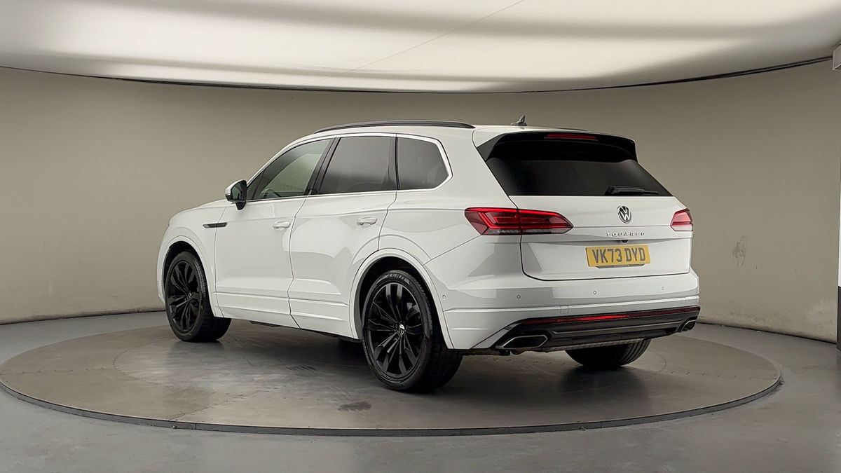 Volkswagen Touareg Image 2