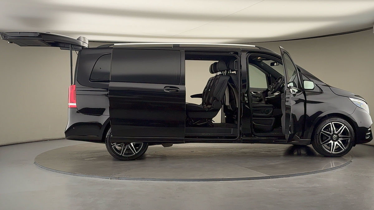 More views of Mercedes-Benz V Class