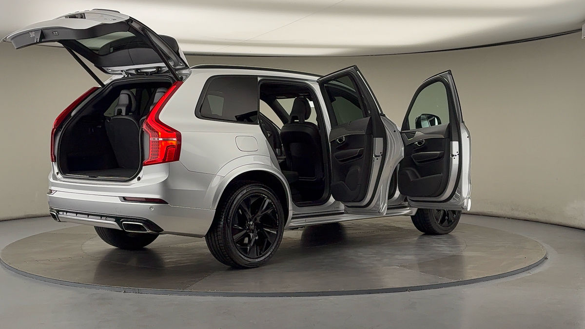 More views of Volvo XC90