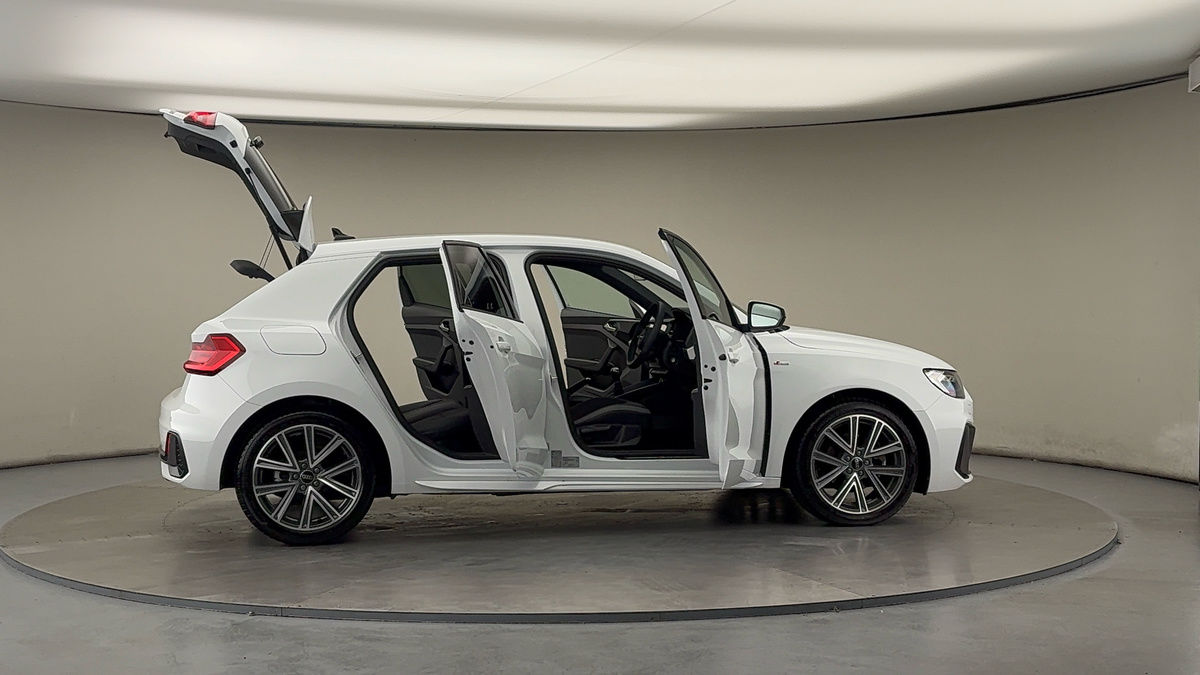 More views of Audi A1