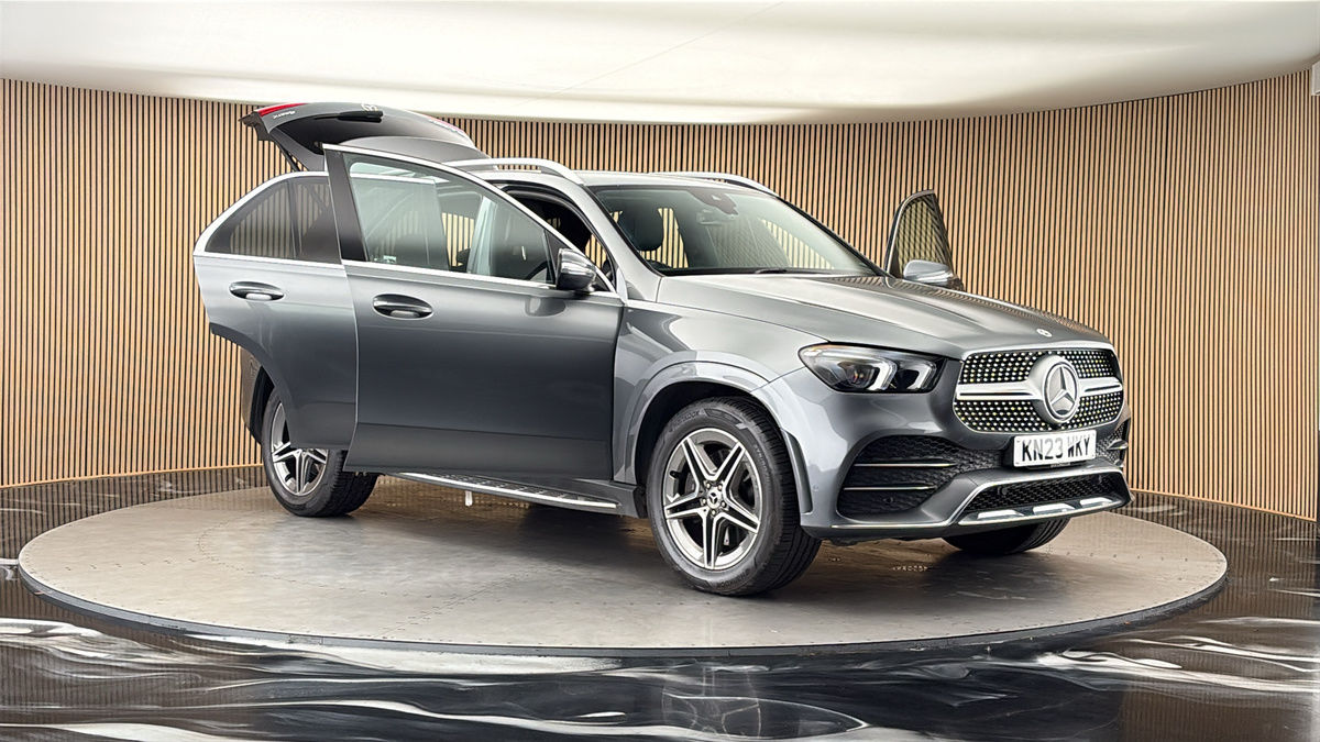 More views of Mercedes-Benz GLE