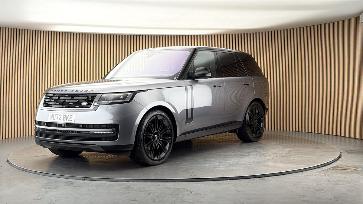 More views of Land Rover Range Rover
