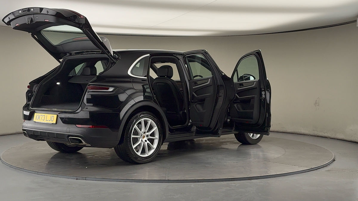 More views of Porsche Cayenne