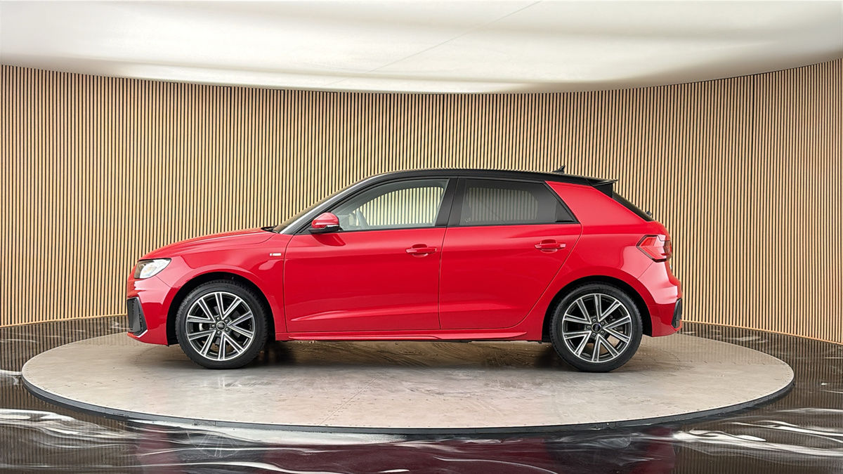 Audi A1 Image 15