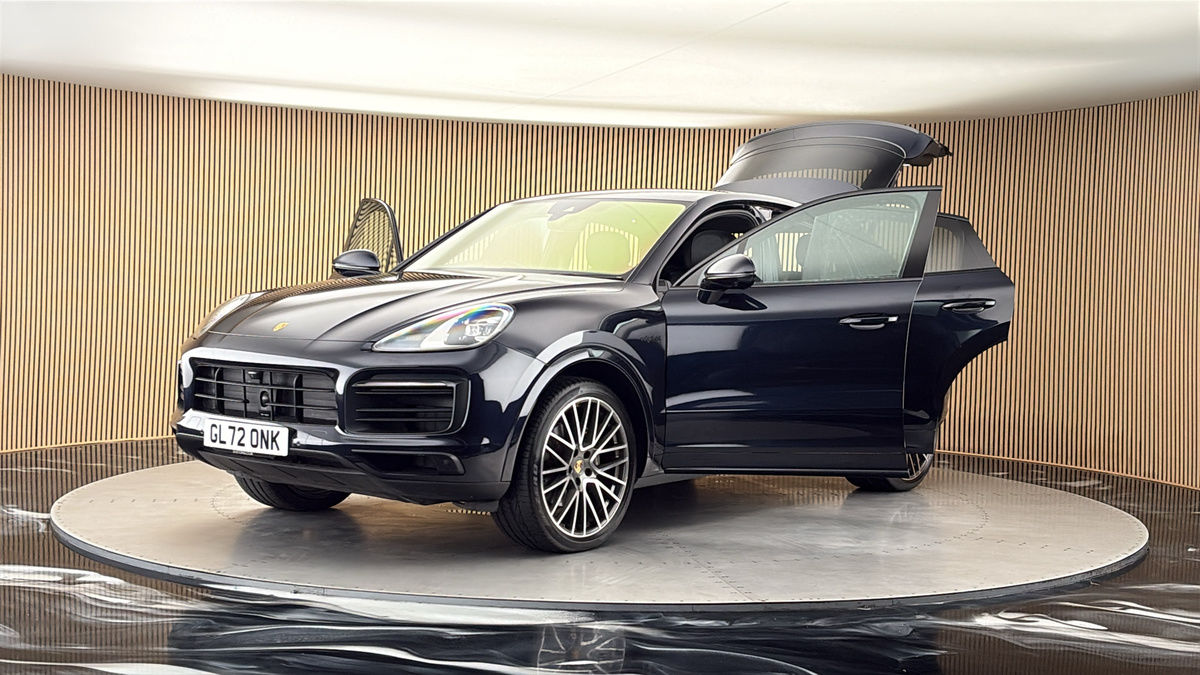 More views of Porsche Cayenne