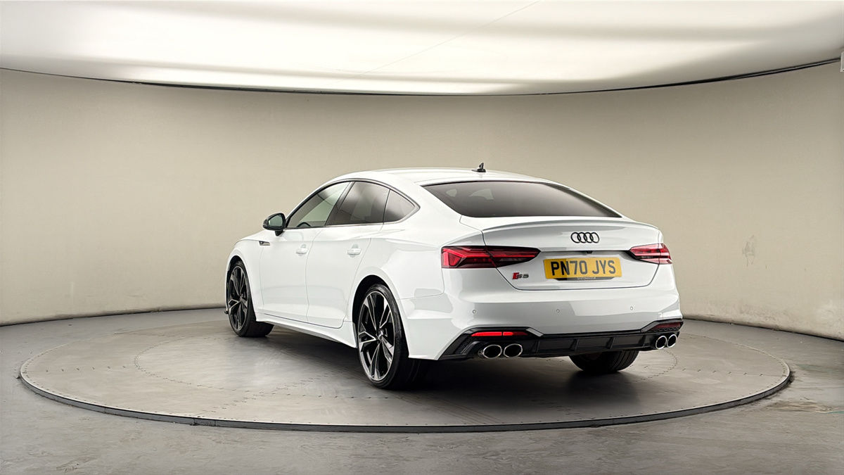 More views of Audi S5