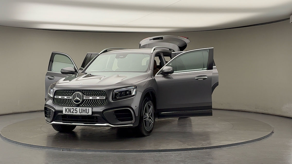 More views of Mercedes-Benz GLB