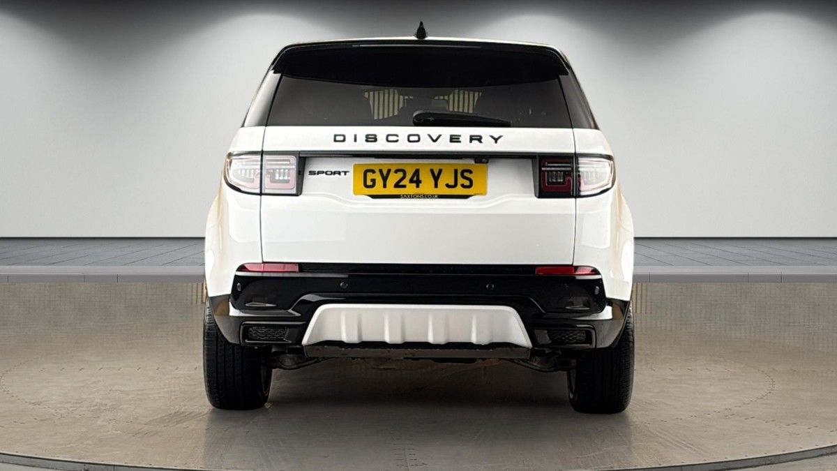 Land Rover Discovery Sport Image 4