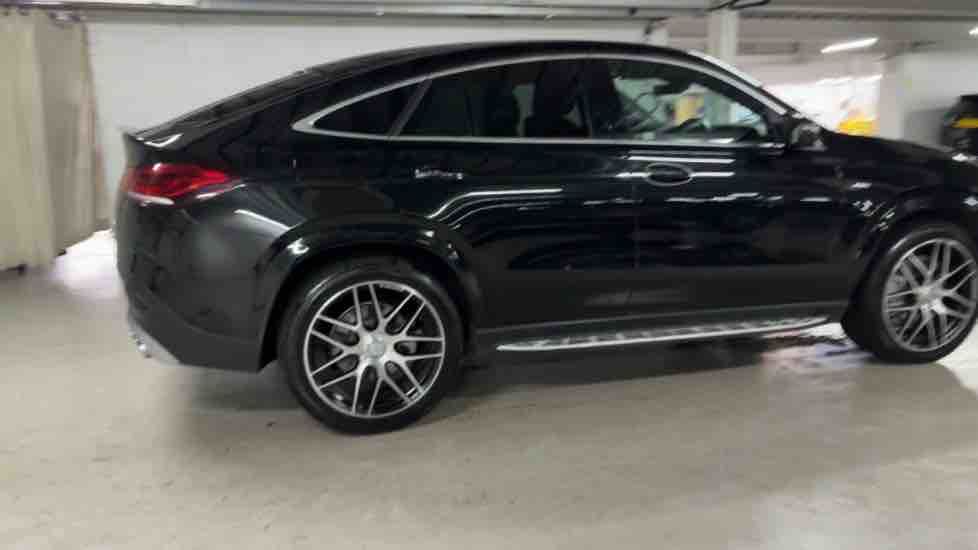 More views of Mercedes-Benz GLE