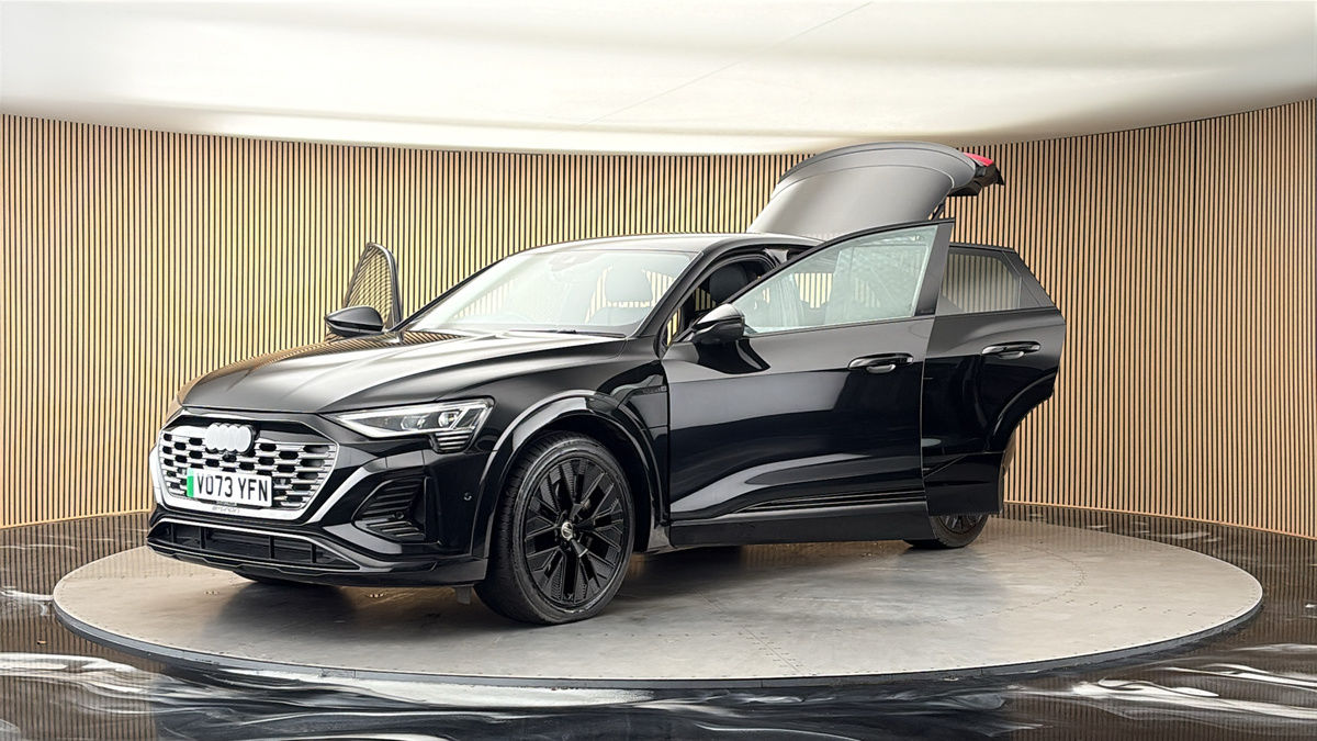 More views of Audi Q8 e-tron