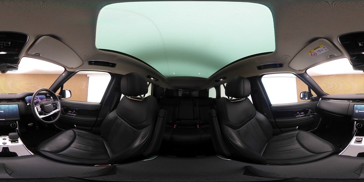 More views of Land Rover Range Rover