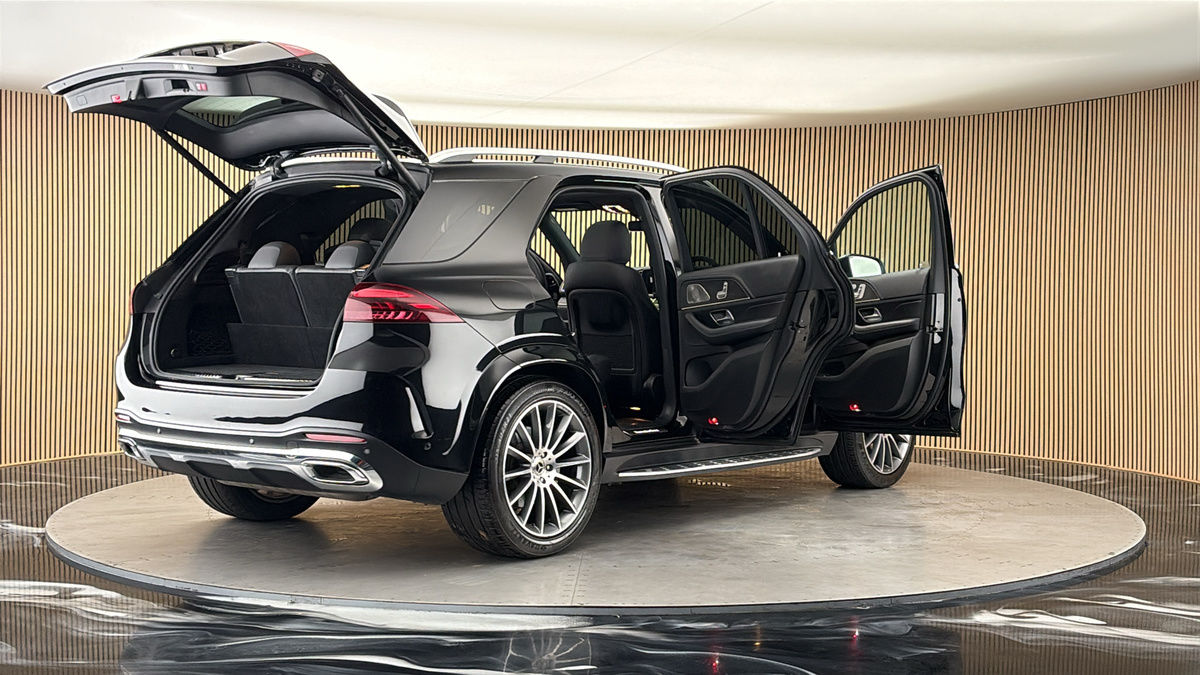 More views of Mercedes-Benz GLE