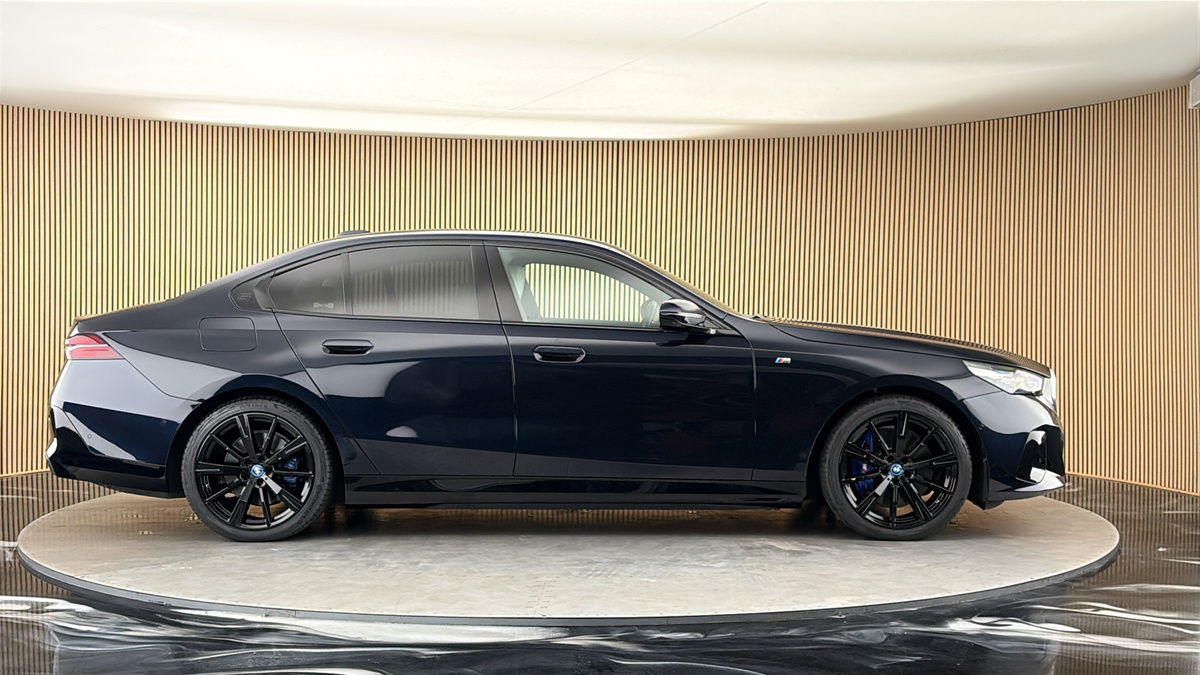 BMW i5 Image 16