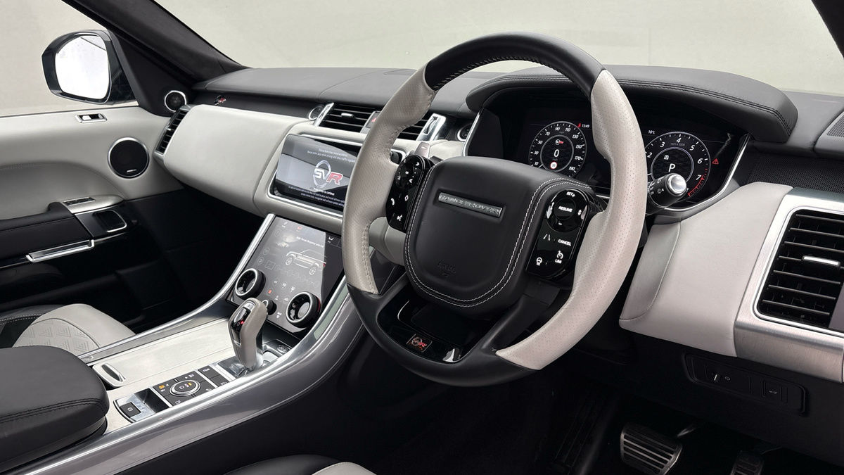 Land Rover Range Rover Sport Image 5