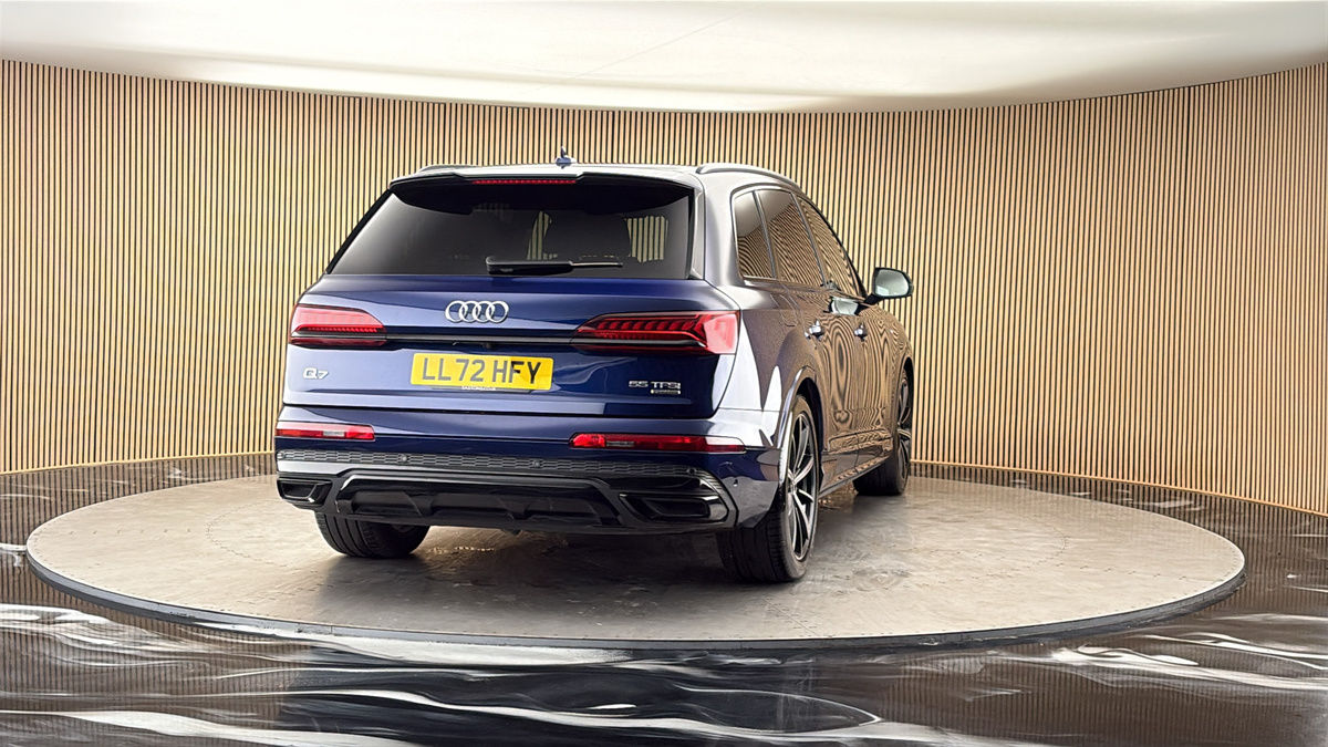 More views of Audi Q7