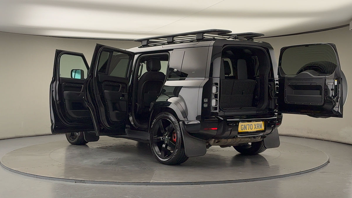 More views of Land Rover Defender 110