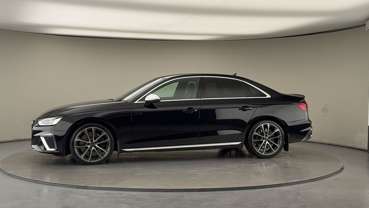 More views of Audi S4