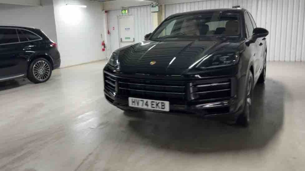More views of Porsche Cayenne