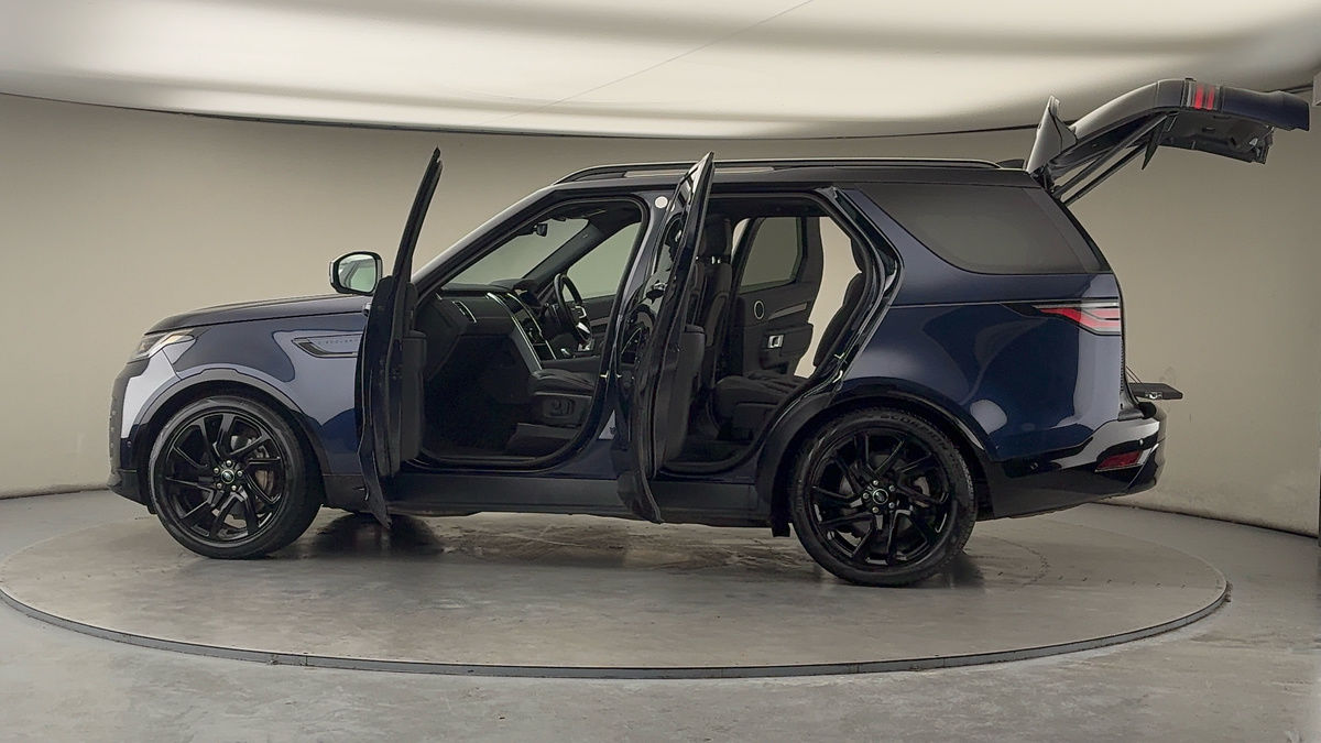 More views of Land Rover Discovery