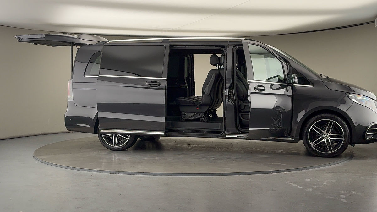 More views of Mercedes-Benz V Class