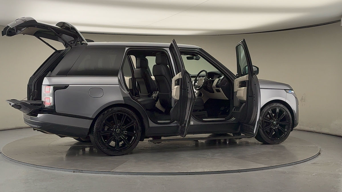 More views of Land Rover Range Rover