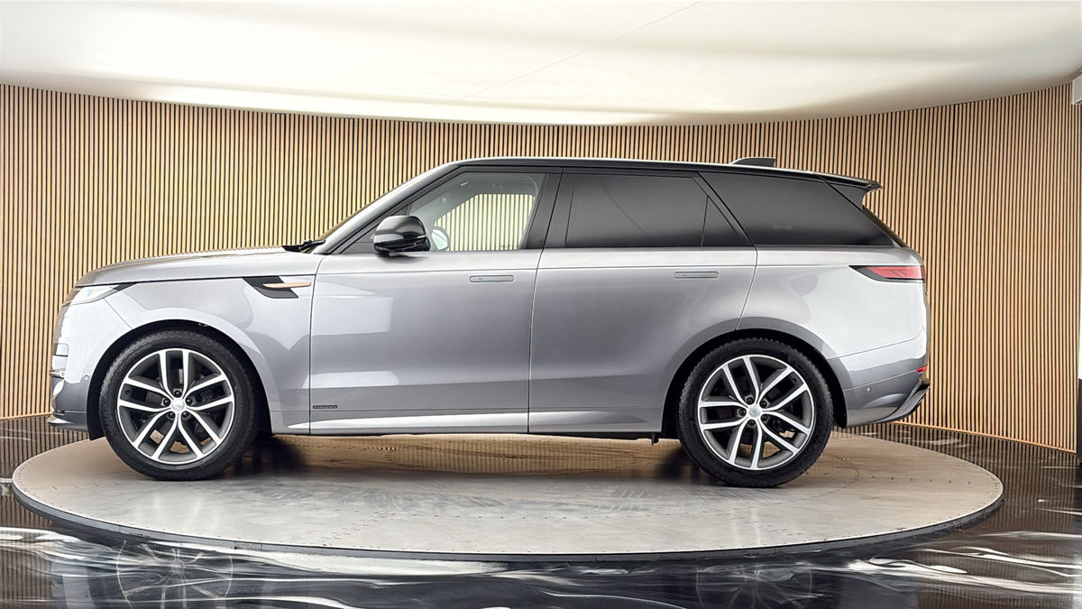 Land Rover Range Rover Sport Image 15
