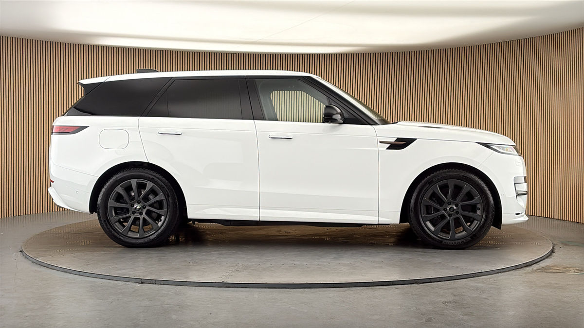 Land Rover Range Rover Sport Urban Image 16