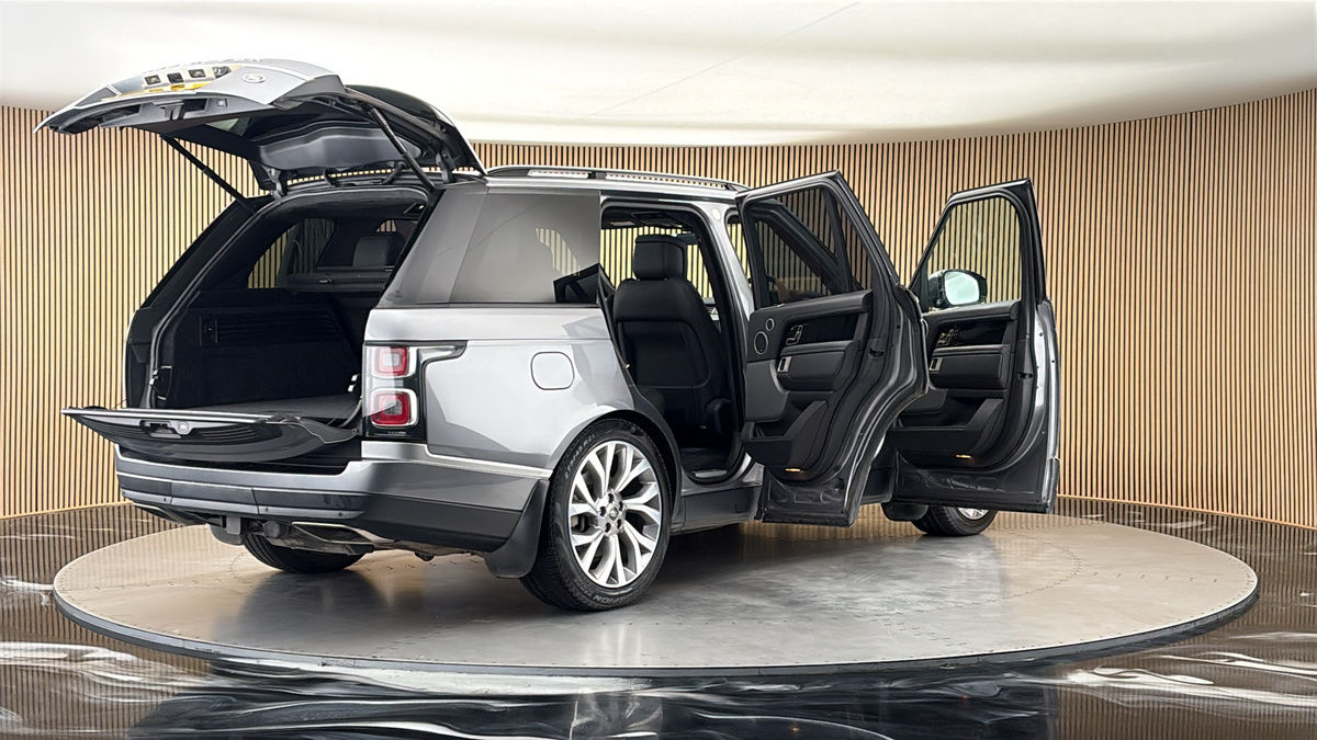 More views of Land Rover Range Rover