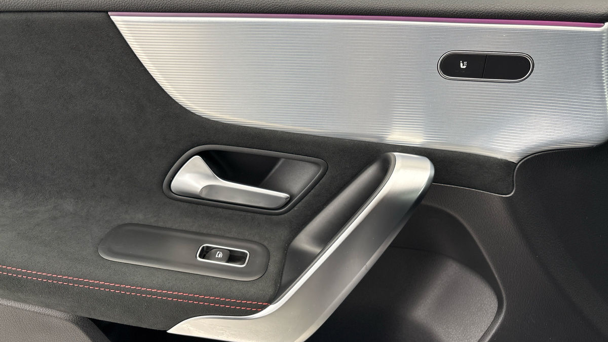 Mercedes-Benz A Class Image 19