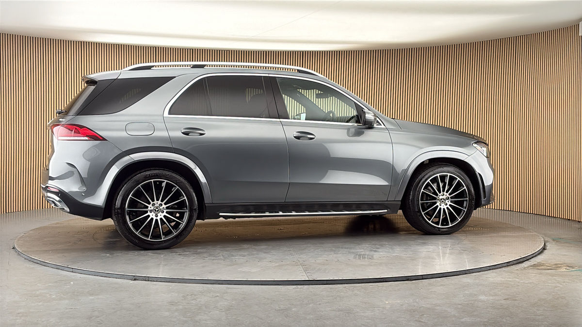 More views of Mercedes-Benz GLE