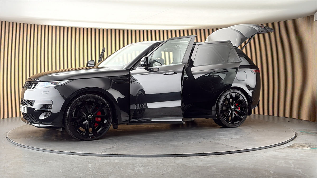More views of Land Rover Range Rover Sport