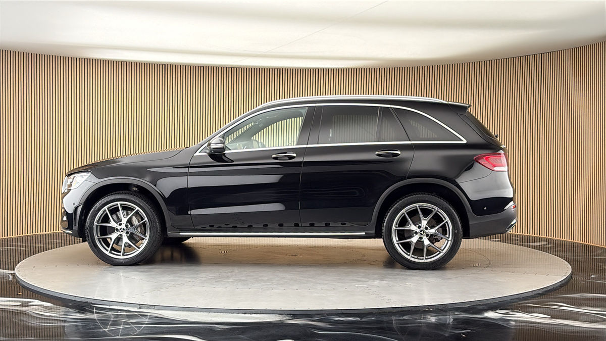 More views of Mercedes-Benz GLC