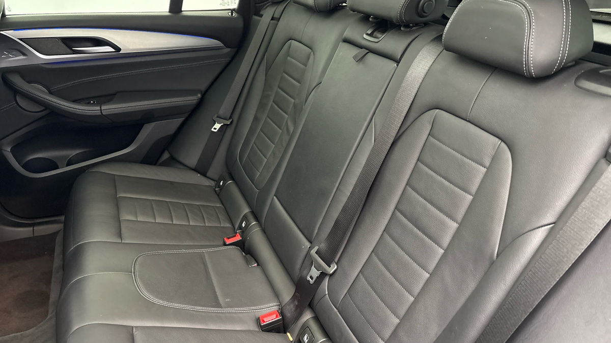 BMW X3 Image 8