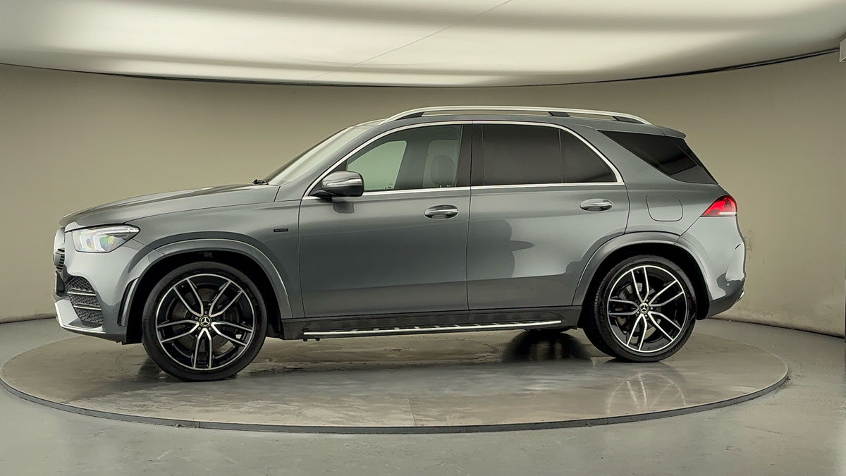 More views of Mercedes-Benz GLE