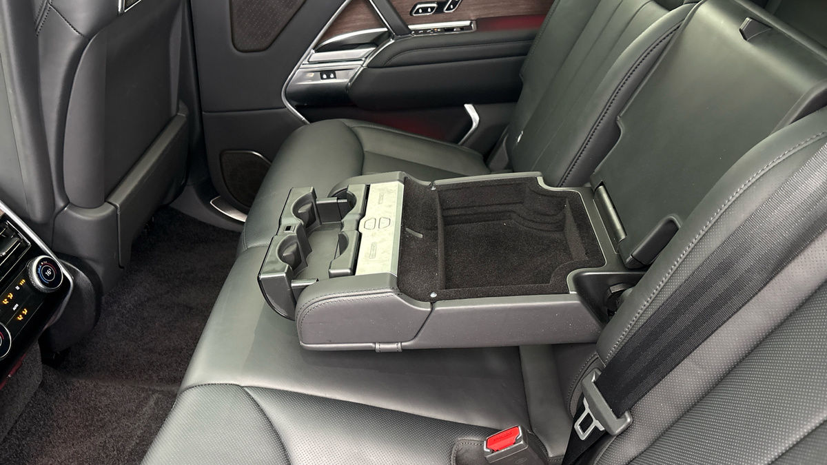 Land Rover Range Rover Image 9