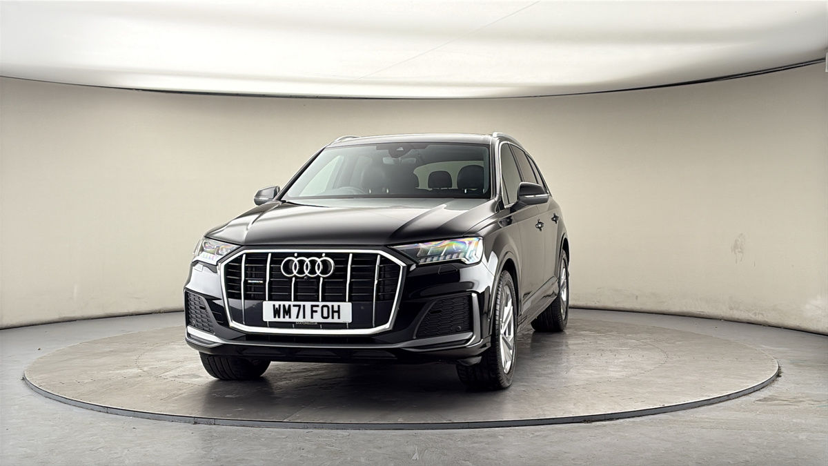 More views of Audi Q7